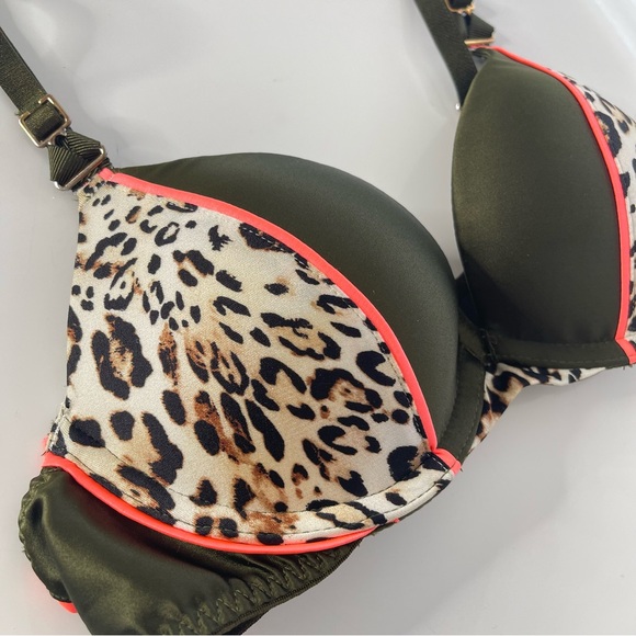 Victoria’s Secret Very Sext Push Up Green Animal Print Underwire Bra 32A - Picture 8 of 8